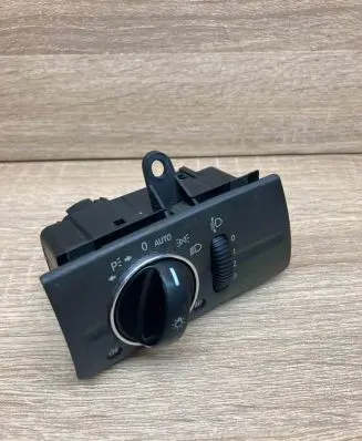 Mercedes-Benz E W211 Light switch 2115450304 04056020