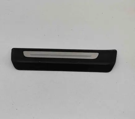 Audi Q7 4M Rear sill trim cover 4M0853375B 4M0853375