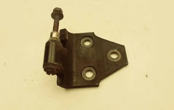 Jaguar XK8 - XKR Front door lower hinge FJE3044AA