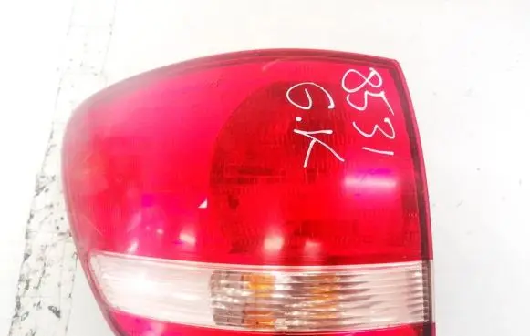 Toyota Avensis Verso Rear/tail lights
