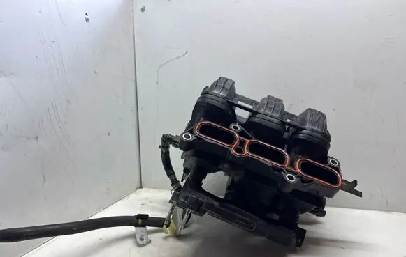Toyota Yaris Intake manifold 171200Q050