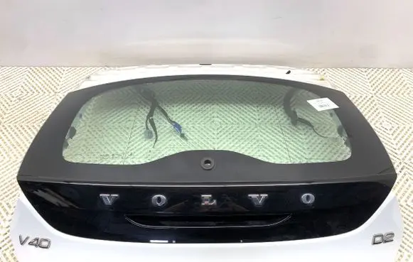 Volvo V40 Tailgate/trunk/boot lid 