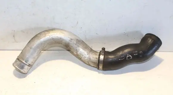 BMW 5 E39 Intercooler hose/pipe 2249669