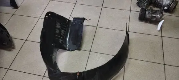Audi TT Mk1 Front wheel arch liner splash guards 8N0821172B
