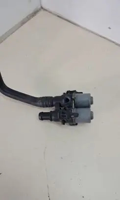 Mercedes-Benz S W222 Coolant heater control valve A0009820617 1147412214