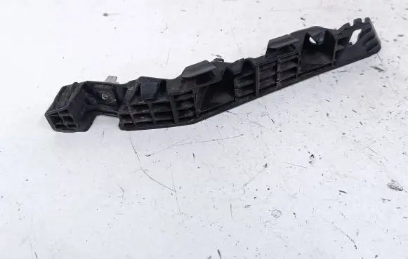 KIA Sportage Front bumper mounting bracket