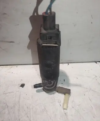 Mazda 2 Windscreen/windshield washer pump
