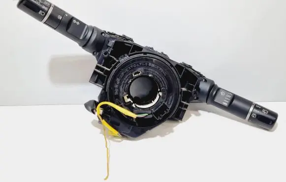 Mazda 2 Wiper turn signal indicator stalk/switch DF7166122 D65166CS0