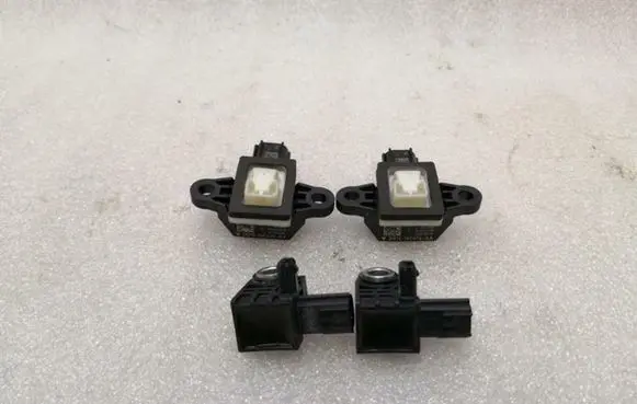Ford Mustang VI Airbag deployment crash/impact sensor DG1314C676AA FR3T14B006AA