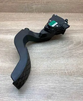 Volkswagen PASSAT B5.5 Accelerator throttle pedal 8D1721523E 6PV008375