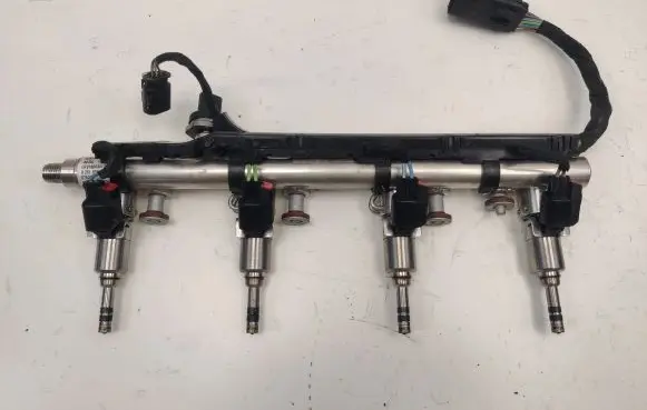 Chevrolet Camaro Fuel injection system set 12654650 4650
