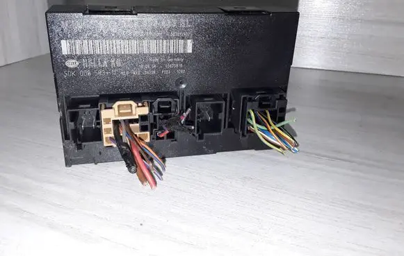 Volkswagen Golf V Comfort/convenience module 1K0959433BL