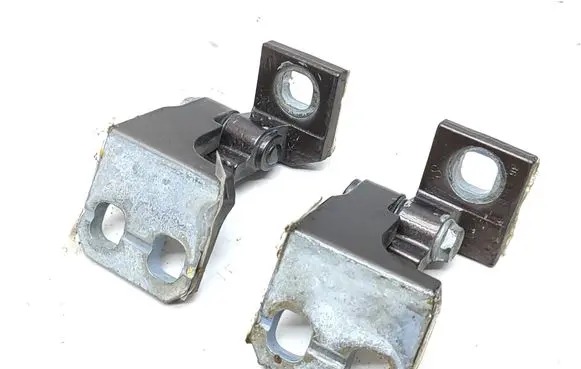 Maserati Ghibli Front door hinge set 