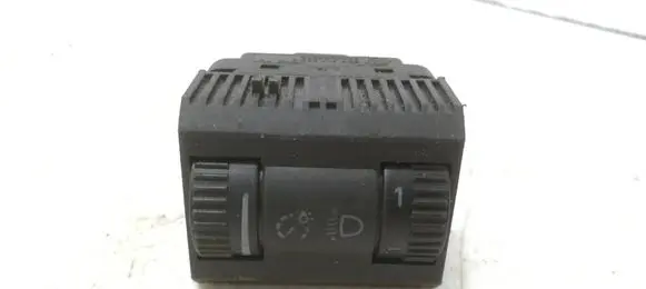 Volkswagen Polo IV 9N3 Headlight level height control switch 6Q0941333C