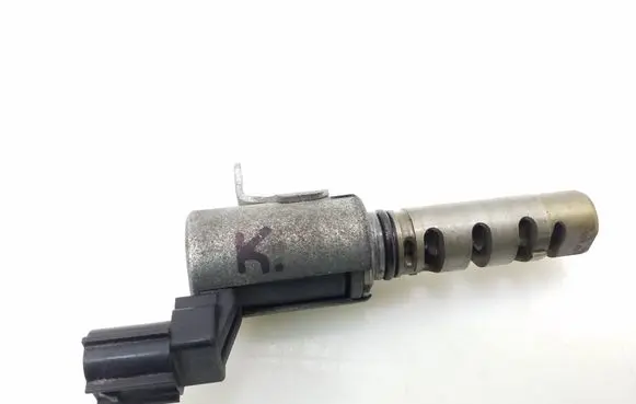 Lexus GS 300 350 430 450H Oil pressure sensor 1533031020