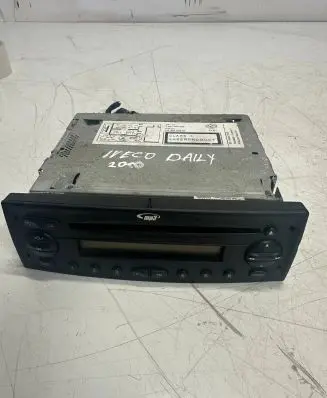 Iveco Daily 35 - 40.10 Radio/CD/DVD/GPS head unit 7607005082
