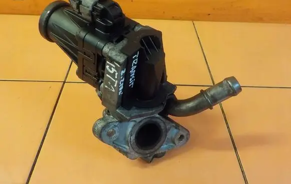 Ford Transit EGR thermostat FB3Q9D475AC