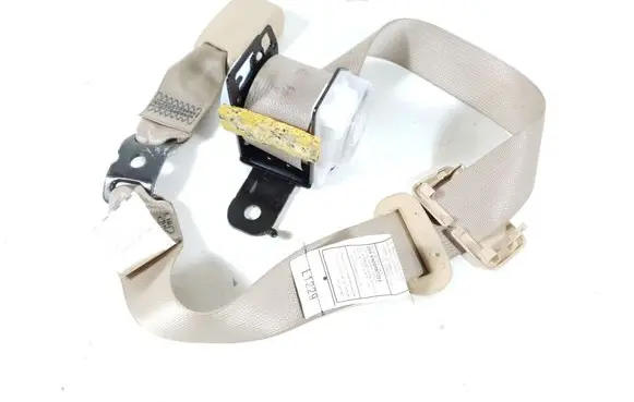 Lexus IS 220D-250-350 Middle seatbelt (rear) 73470-53050