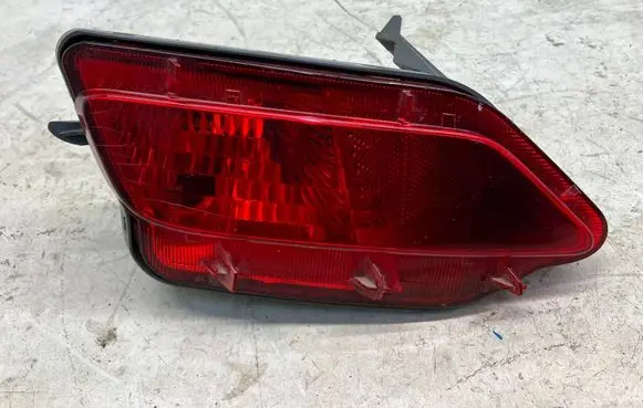 Toyota RAV 4 (XA40) Rear/tail lights 