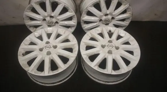 R16 alloy rim
