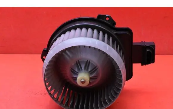 Suzuki Grand Vitara I Heater fan/blower