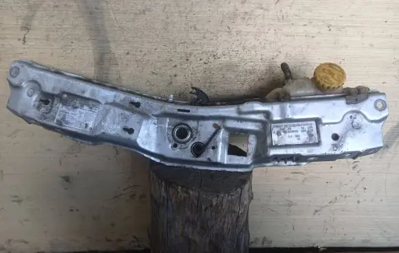 Opel Meriva A Top upper radiator support slam panel 13130901