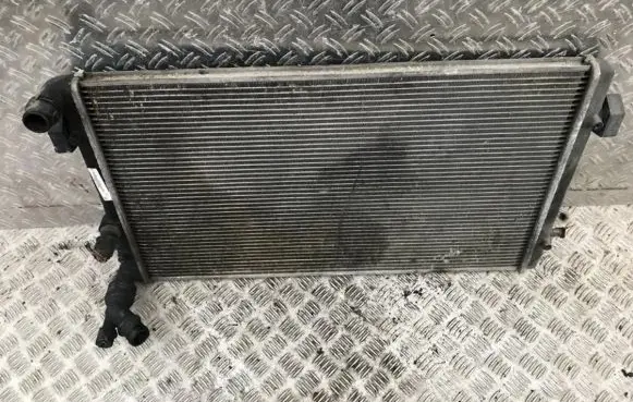 Seat Toledo II (1M) Coolant radiator 1j0121253p