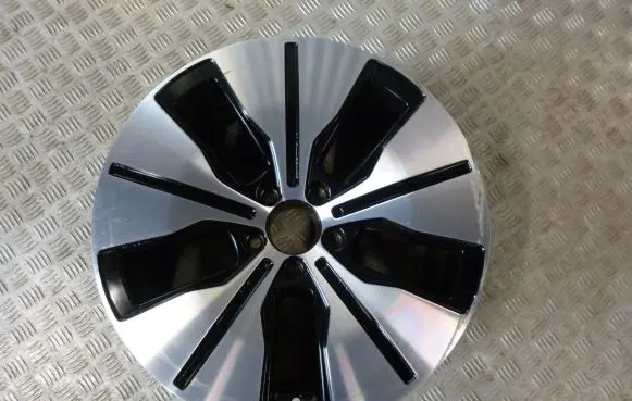 Mercedes-Benz EQC R19 alloy rim 