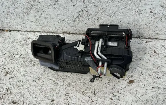 Audi Q5 SQ5 Interior heater climate box assembly 8T1820005Q