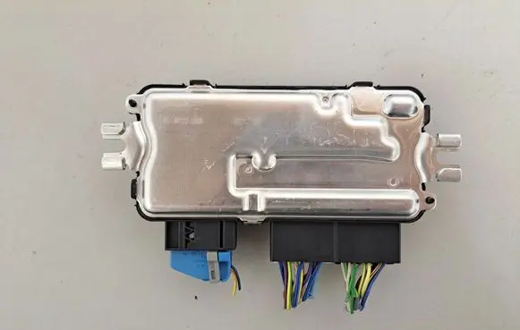 BMW XM Fuel injection pump control unit/module 5A89094 5B702D5