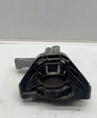 Renault Megane IV Engine mount bracket 112848459R