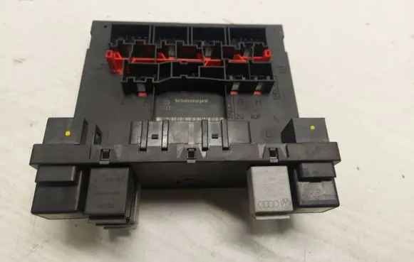 Volkswagen PASSAT B6 Comfort/convenience module 3C0937049AJ F005V00661 H54S2202