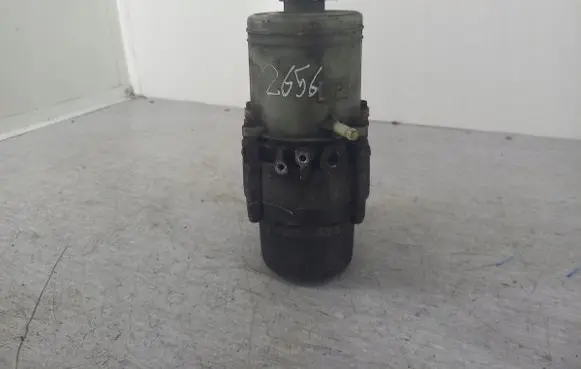 Skoda Fabia Mk1 (6Y) Power steering pump
