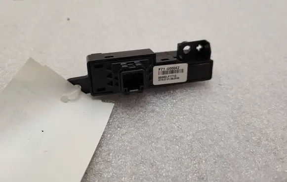 KIA Sportage Passenger airbag on/off switch 95960F1710