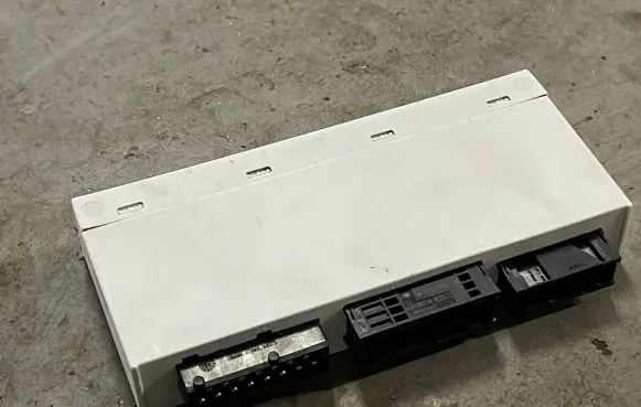 BMW X3 E83 Comfort/convenience module 9161931 57762110
