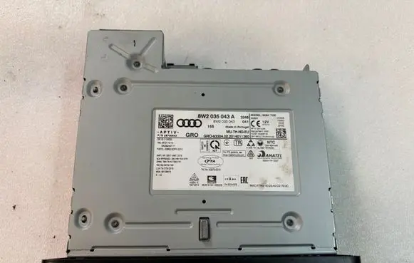 Audi A5 Radio/CD/DVD/GPS head unit 8W2035043A 8W2035043