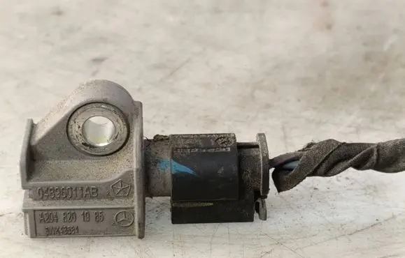 Dodge Journey Airbag deployment crash/impact sensor 04896011AB 5WK43584