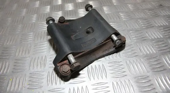 Mercedes-Benz Sprinter W906 A/C compressor mount bracket 0440307 04440307