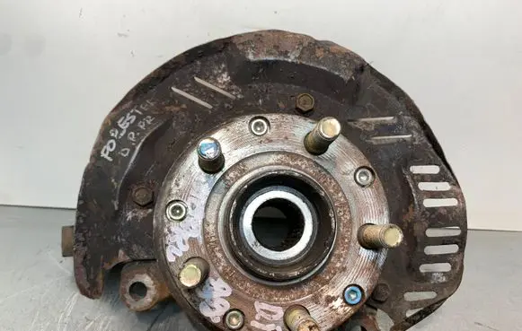 Subaru Forester SF Front wheel hub