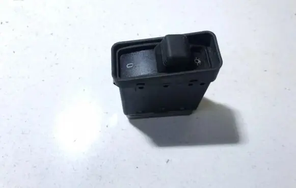 Fog light switch