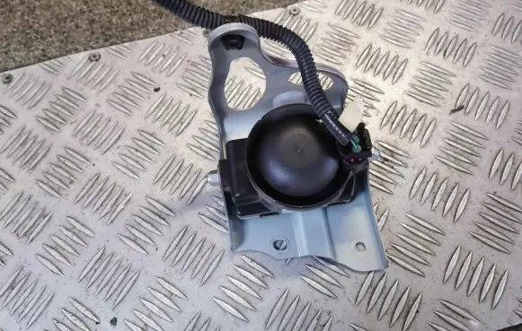 Lexus GS 300 350 430 450H Alarm system siren 8904030010