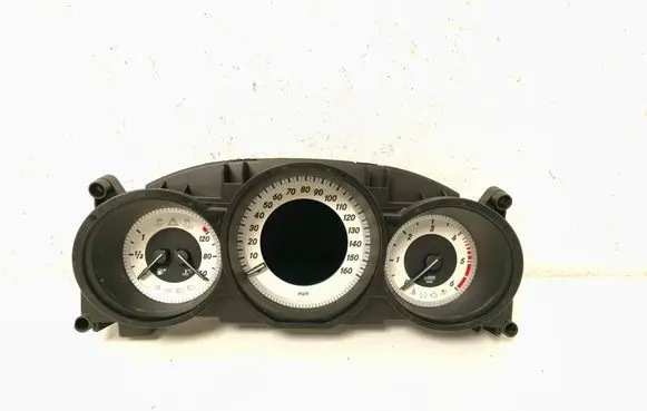 Speedometer (instrument cluster)