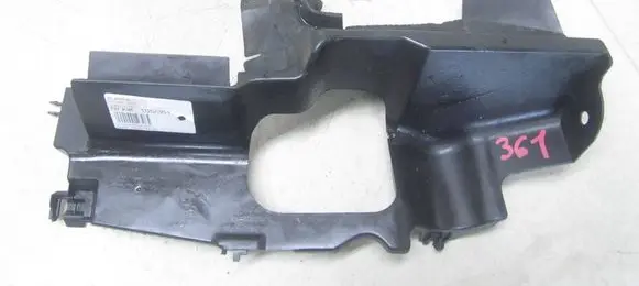 Toyota RAV 4 (XA40) Radiator trim 16691-36090