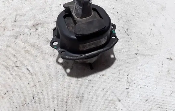 BMW X5 E70 Engine mount bracket 6793016