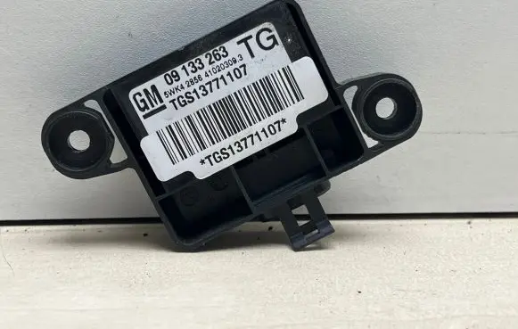 Opel Zafira A Airbag deployment crash/impact sensor 09133263 5WK42856 TGS13771107
