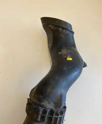 Volkswagen Touareg II Air intake hose/pipe 7P6129609B