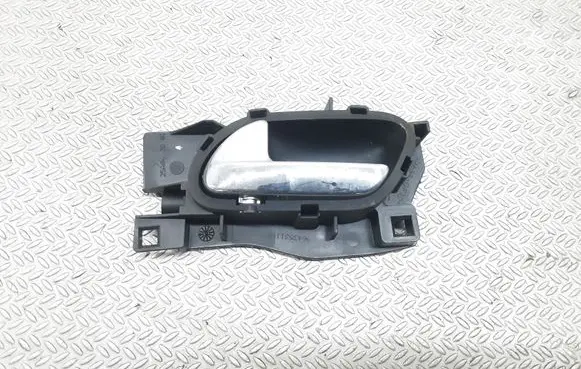 Citroen C4 I Front door interior handle