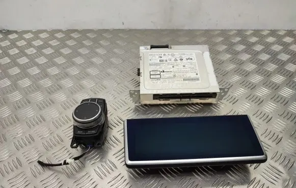 BMW 2 F45 Radio/CD/DVD/GPS head unit 15614210 9875928
