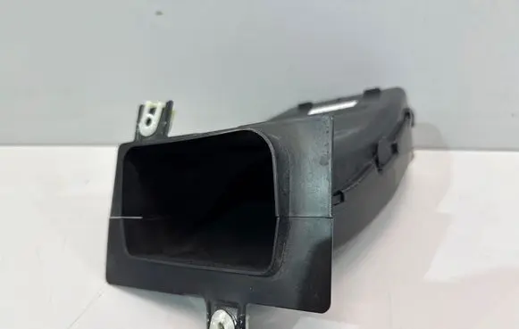 BMW XM Brake cooling air channel/duct 9451687