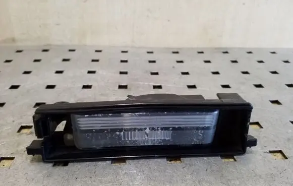 Toyota RAV 4 (XA20) Number plate light
